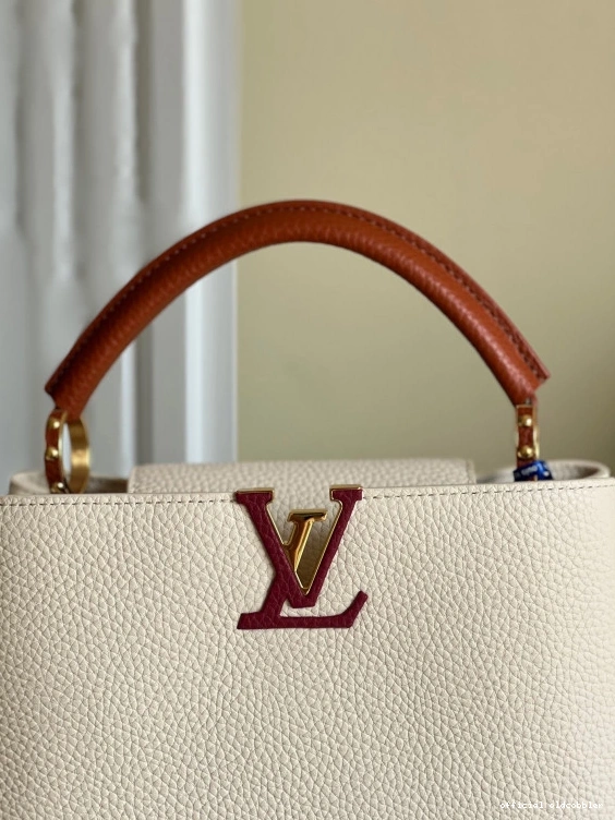Official oldcobbler LOUIS CAPUCINES VUITTON BB 0819